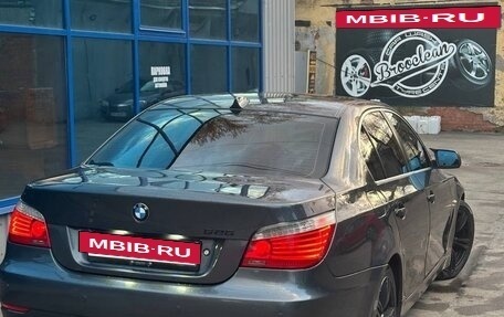 BMW 5 серия, 2009 год, 1 500 000 рублей, 6 фотография