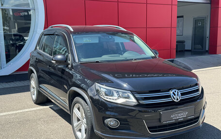 Volkswagen Tiguan I, 2016 год, 1 970 000 рублей, 3 фотография