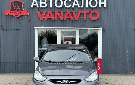 Hyundai Solaris II рестайлинг, 2011 год, 590 000 рублей, 2 фотография