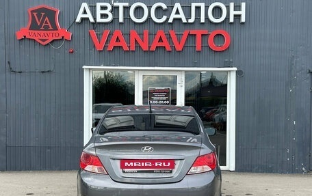 Hyundai Solaris II рестайлинг, 2011 год, 590 000 рублей, 7 фотография