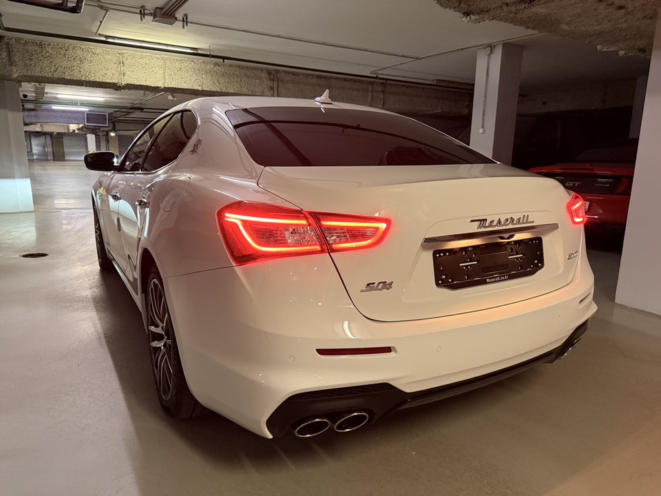 Maserati Ghibli M157 рестайлинг, 2021 год, 7 700 000 рублей, 3 фотография