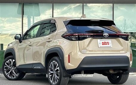 Toyota Yaris Cross, 2021 год, 1 270 000 рублей, 8 фотография