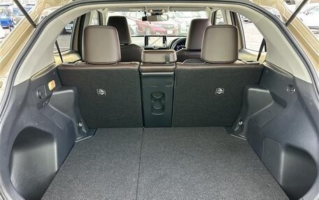 Toyota Yaris Cross, 2021 год, 1 270 000 рублей, 7 фотография
