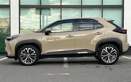 Toyota Yaris Cross, 2021 год, 1 270 000 рублей, 10 фотография