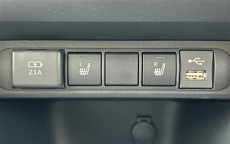 Toyota Yaris Cross, 2021 год, 1 270 000 рублей, 25 фотография