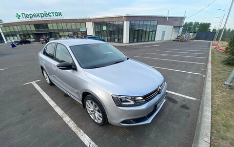 Volkswagen Jetta VI, 2014 год, 1 350 000 рублей, 2 фотография