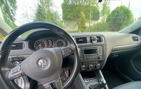 Volkswagen Jetta VI, 2014 год, 1 350 000 рублей, 12 фотография