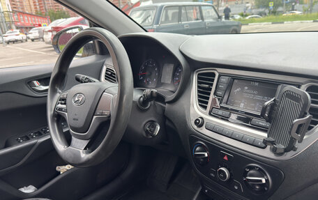 Hyundai Solaris II рестайлинг, 2020 год, 1 000 000 рублей, 7 фотография