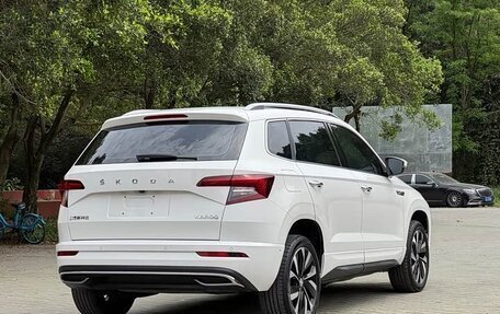 Skoda Karoq I, 2022 год, 1 850 018 рублей, 6 фотография