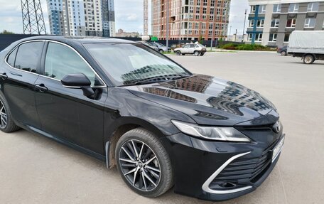 Toyota Camry, 2021 год, 2 300 000 рублей, 2 фотография