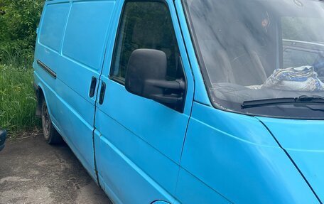 Volkswagen Transporter T4, 1993 год, 380 000 рублей, 2 фотография