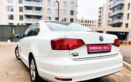 Volkswagen Jetta VI, 2016 год, 1 500 000 рублей, 2 фотография