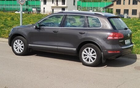 Volkswagen Touareg III, 2012 год, 2 100 000 рублей, 3 фотография