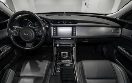 Jaguar XF II, 2016 год, 2 145 000 рублей, 8 фотография