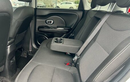 KIA Soul II рестайлинг, 2018 год, 1 560 000 рублей, 7 фотография