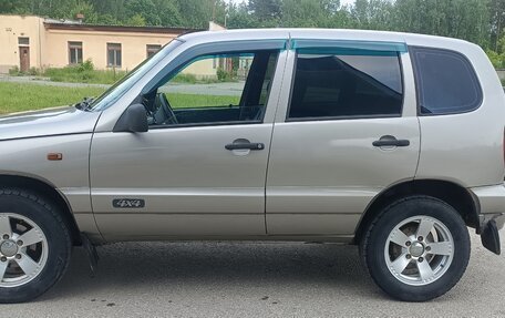 Chevrolet Niva I рестайлинг, 2009 год, 455 000 рублей, 3 фотография