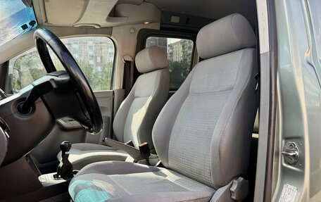 Volkswagen Caddy III рестайлинг, 2006 год, 499 000 рублей, 9 фотография