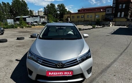 Toyota Corolla, 2013 год, 1 050 000 рублей, 5 фотография