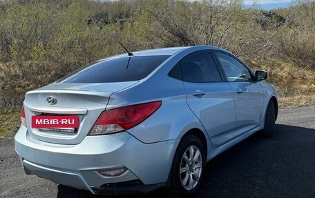 Hyundai Solaris II рестайлинг, 2013 год, 680 000 рублей, 2 фотография