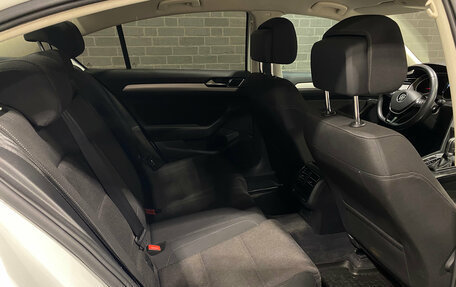 Volkswagen Passat B8 рестайлинг, 2016 год, 1 700 000 рублей, 10 фотография
