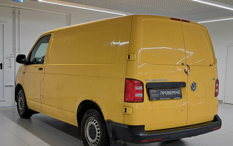 Volkswagen Transporter T6 рестайлинг, 2016 год, 1 685 000 рублей, 11 фотография