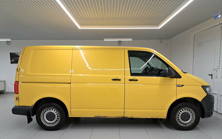 Volkswagen Transporter T6 рестайлинг, 2016 год, 1 685 000 рублей, 8 фотография