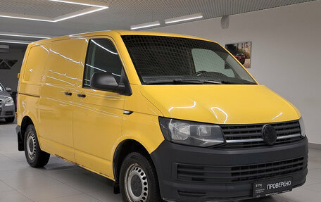 Volkswagen Transporter T6 рестайлинг, 2016 год, 1 685 000 рублей, 7 фотография