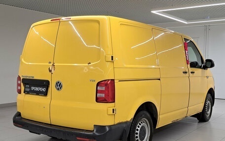 Volkswagen Transporter T6 рестайлинг, 2016 год, 1 685 000 рублей, 9 фотография