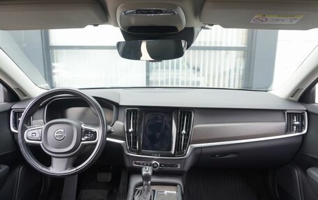 Volvo V90 Cross Country I рестайлинг, 2019 год, 3 413 000 рублей, 12 фотография