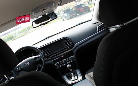 Hyundai Elantra VI рестайлинг, 2019 год, 1 599 000 рублей, 27 фотография
