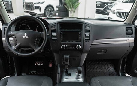 Mitsubishi Pajero IV, 2013 год, 1 850 000 рублей, 11 фотография