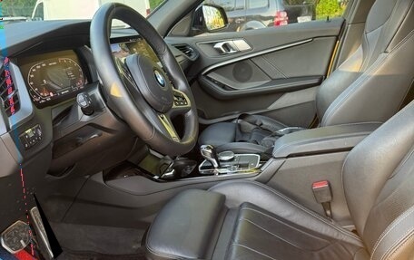 BMW 1 серия, 2022 год, 4 350 000 рублей, 14 фотография