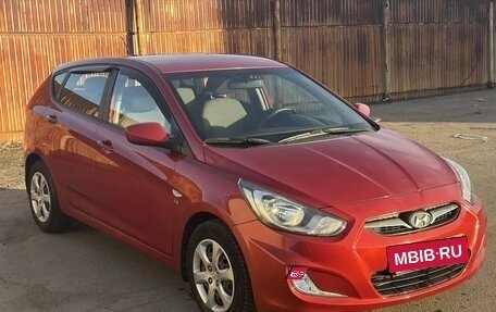 Hyundai Solaris II рестайлинг, 2014 год, 1 160 000 рублей, 2 фотография