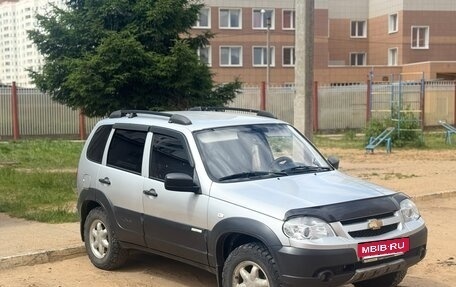 Chevrolet Niva I рестайлинг, 2012 год, 410 000 рублей, 3 фотография