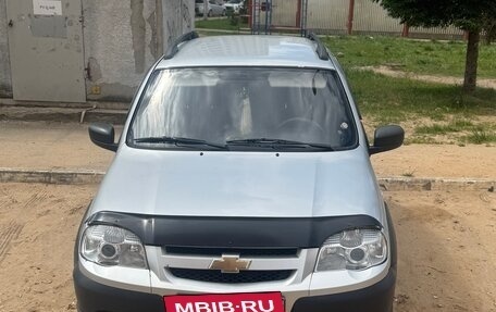 Chevrolet Niva I рестайлинг, 2012 год, 410 000 рублей, 2 фотография
