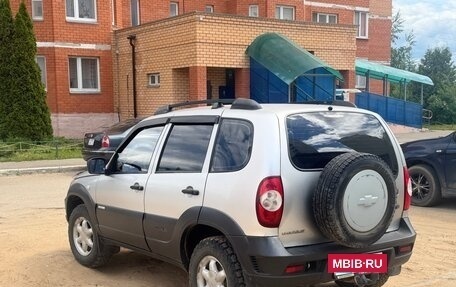 Chevrolet Niva I рестайлинг, 2012 год, 410 000 рублей, 5 фотография