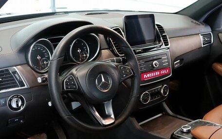 Mercedes-Benz GLS, 2018 год, 4 900 000 рублей, 16 фотография