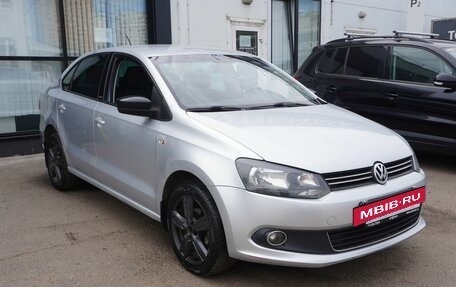 Volkswagen Polo VI (EU Market), 2014 год, 908 000 рублей, 3 фотография