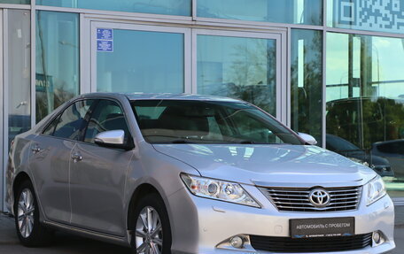 Toyota Camry, 2013 год, 1 890 000 рублей, 3 фотография