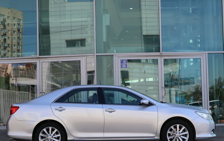 Toyota Camry, 2013 год, 1 890 000 рублей, 4 фотография