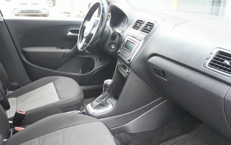 Volkswagen Polo VI (EU Market), 2014 год, 908 000 рублей, 11 фотография