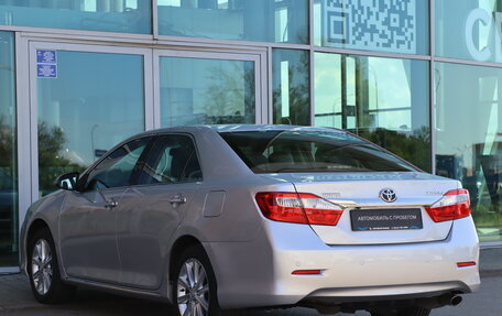 Toyota Camry, 2013 год, 1 890 000 рублей, 6 фотография