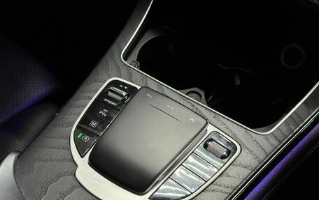 Mercedes-Benz GLC, 2017 год, 2 600 000 рублей, 15 фотография
