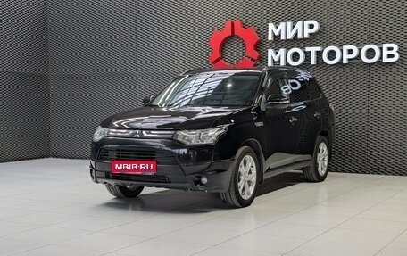 Mitsubishi Outlander III рестайлинг 3, 2014 год, 1 500 000 рублей, 1 фотография