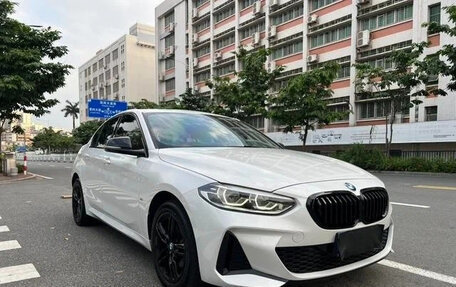 BMW 1 серия, 2022 год, 1 611 000 рублей, 3 фотография
