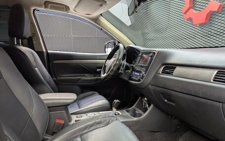 Mitsubishi Outlander III рестайлинг 3, 2014 год, 1 500 000 рублей, 26 фотография