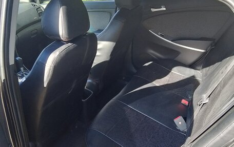 Hyundai Solaris II рестайлинг, 2013 год, 850 000 рублей, 5 фотография