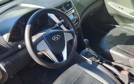 Hyundai Solaris II рестайлинг, 2013 год, 850 000 рублей, 6 фотография