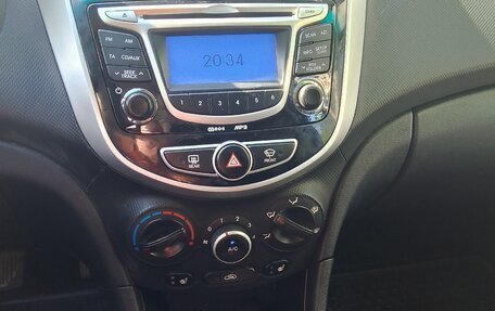 Hyundai Solaris II рестайлинг, 2013 год, 850 000 рублей, 7 фотография