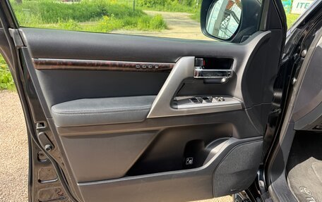 Toyota Land Cruiser 200, 2014 год, 4 050 000 рублей, 20 фотография